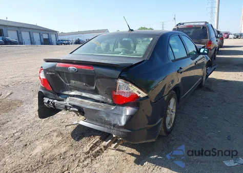 2012 Ford Fusion S из США, поврежденный, VIN 3FAHP0GA0CR272684